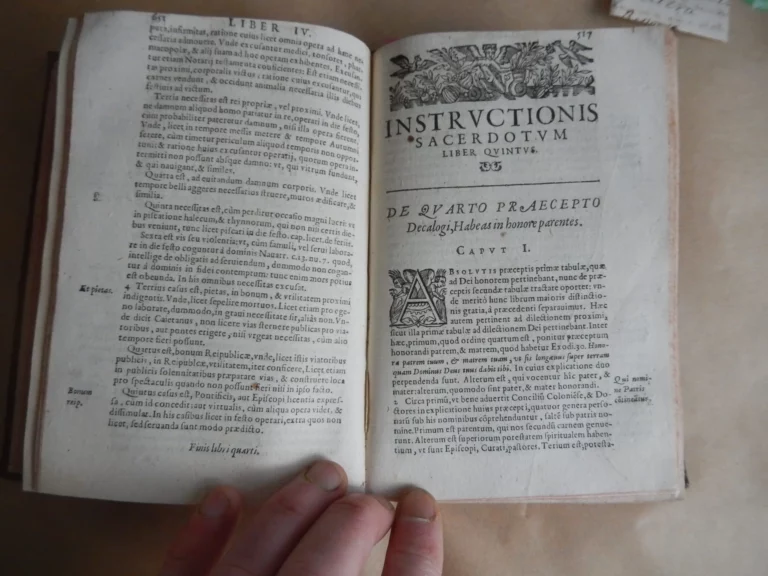 De instructione sacerdotum & peccatis mortalibus libri octo De instructione sacerdotum & peccatis mortalibus libri octo