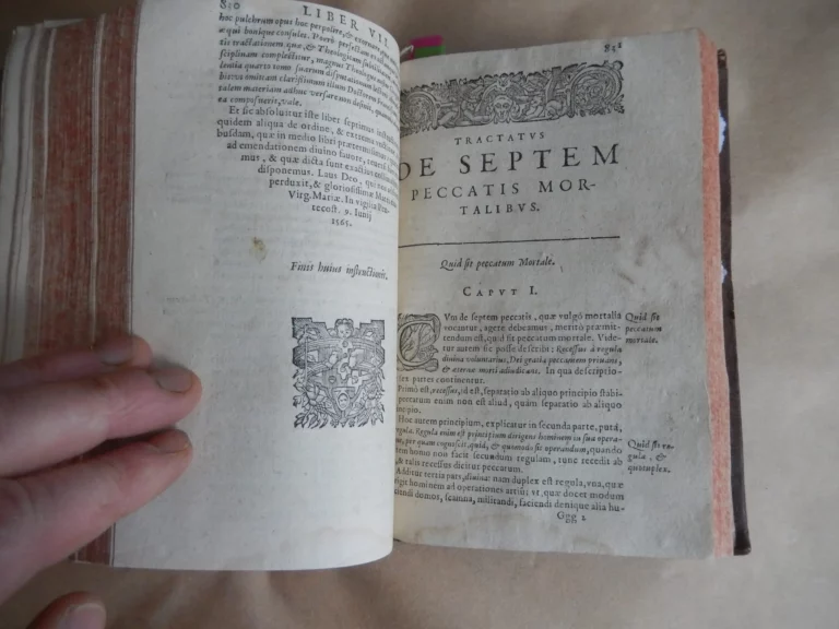 De instructione sacerdotum & peccatis mortalibus libri octo De instructione sacerdotum & peccatis mortalibus libri octo