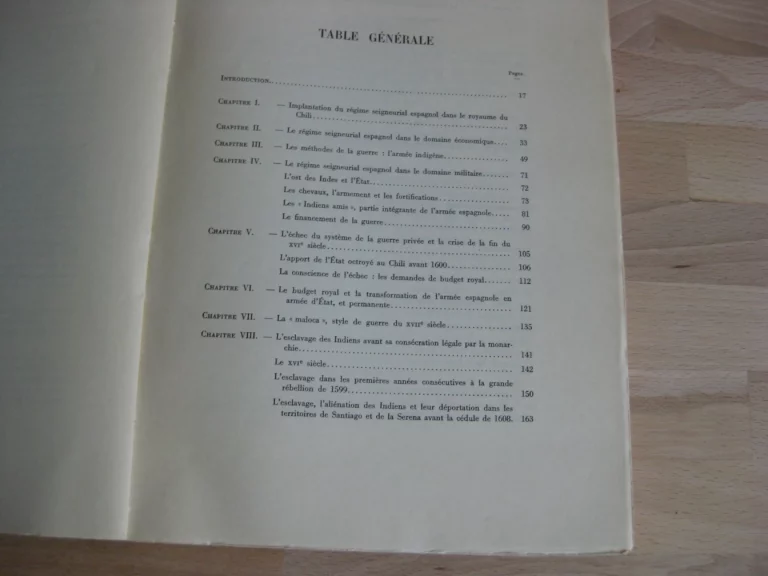 Guerre et société au Chili. Essai de sociologie coloniale.