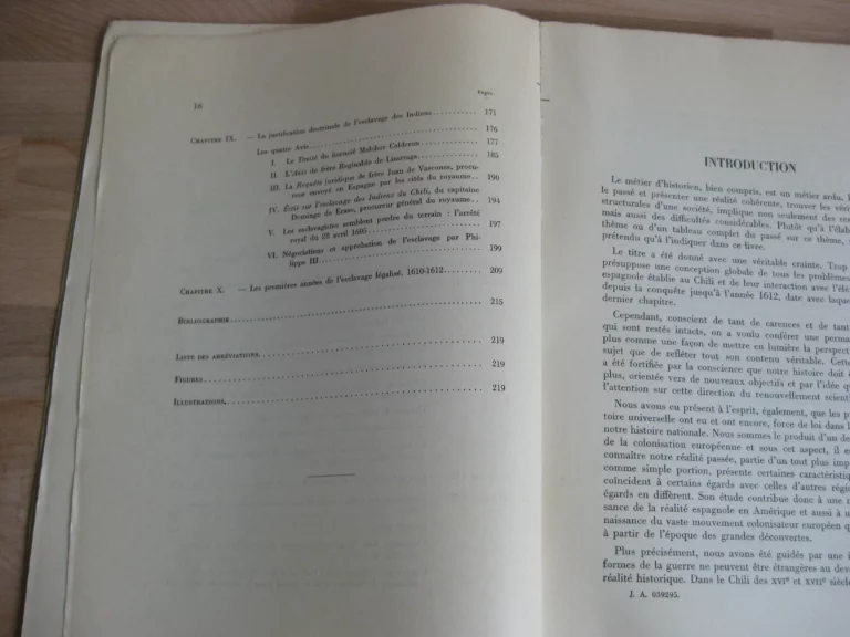 Guerre et société au Chili. Essai de sociologie coloniale.