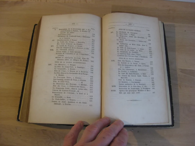 Histoire des fêtes civiles et religieuses. Madame Clément, née Hémery