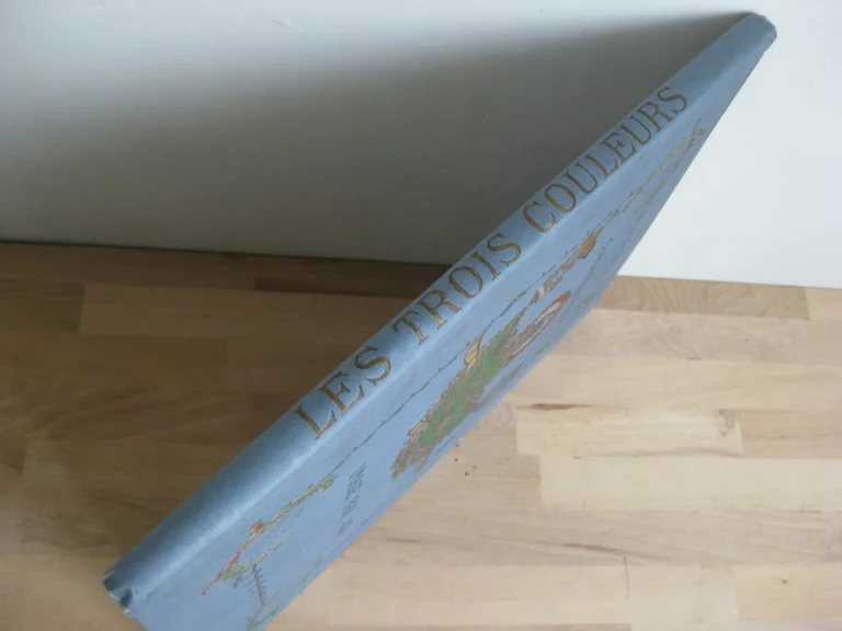 Les trois couleurs - Georges Montorgueil / Job (ill.)