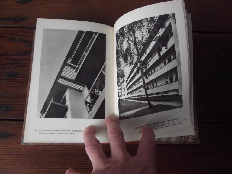 Mallet-Stevens / Le Corbusier et Pierre Jeanneret / Walter Gropius. Trois textes reliés en un volume