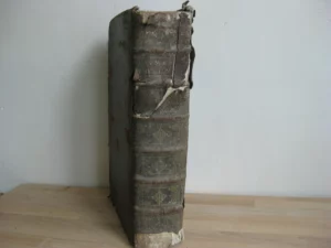 Opera in très tomos distributa. R.P. Pauli Layman Opera in très tomos distributa. R.P. Pauli Layman