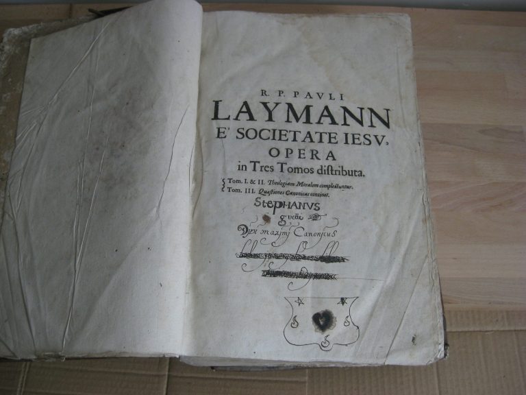 Opera in très tomos distributa. R.P. Pauli Layman