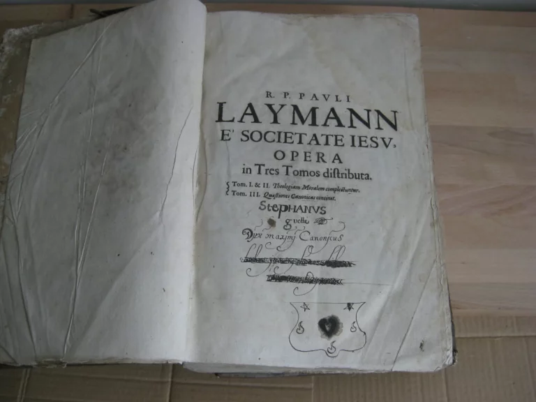 Opera in très tomos distributa. R.P. Pauli Layman