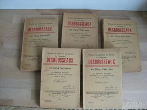 Toutes les œuvres en patois du chansonnier Desrousseaux en cinq volumes.