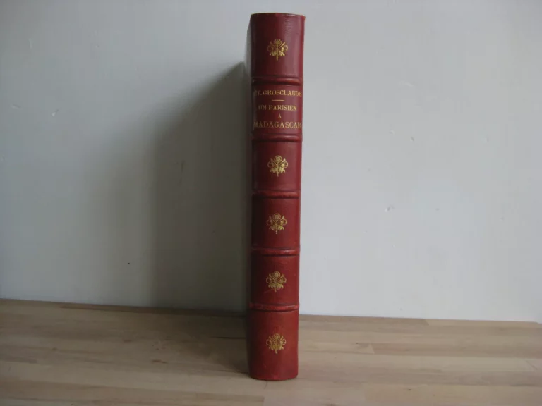 A Parisian in Madagascar. Adventures and travel impressions. Un Parisien à Madagascar. Aventures et impressions de voyage.