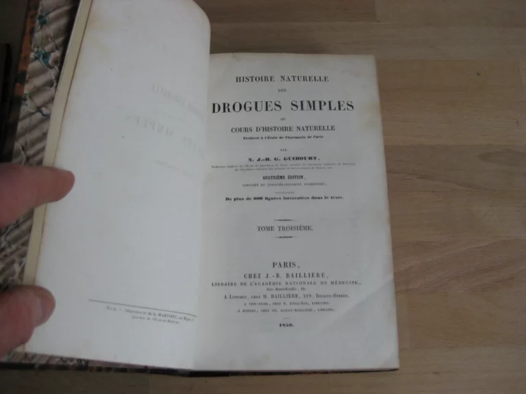 Histoire naturelle des drogues simples ou cours d'histoire naturelle