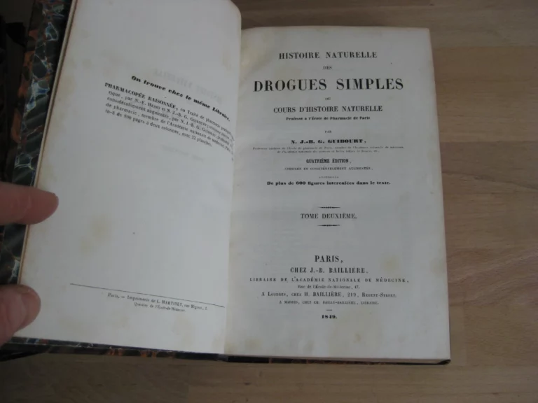 Histoire naturelle des drogues simples ou cours d'histoire naturelle