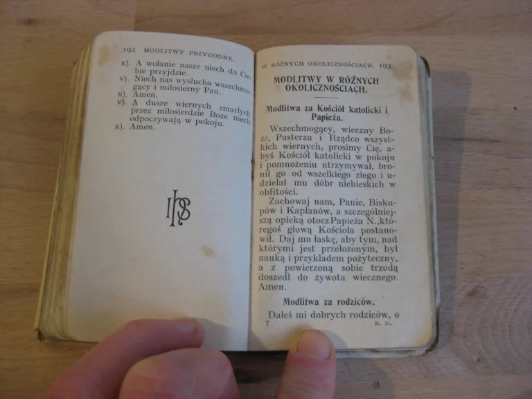 Livre polonais de prières dont Modlitwy  do spowiedzy sw