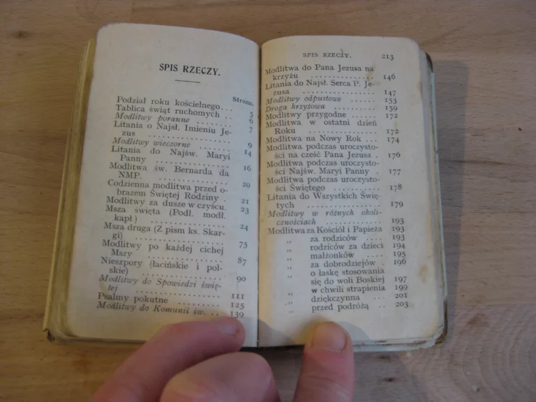 Livre polonais de prières dont Modlitwy  do spowiedzy sw