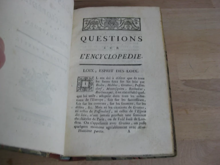 Questions sur l’encyclopédie par des amateurs. Huitième partie