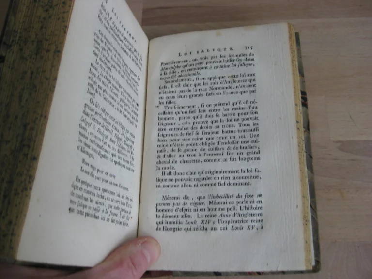 Questions sur l’encyclopédie par des amateurs. Huitième partie