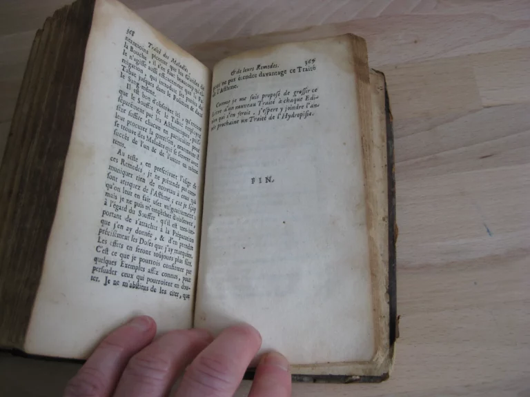 Traité des maladies les plus fréquentes - Helvétius Traité des maladies les plus fréquentes - Helvétius