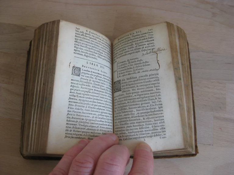 C. Cornelius Tacitus ex I. Lipsii accuratissima editione cum Not. et Emend. H. Grotti C. Cornelius Tacitus ex I. Lipsii accuratissima editione cum Not. et Emend. H. Grotti