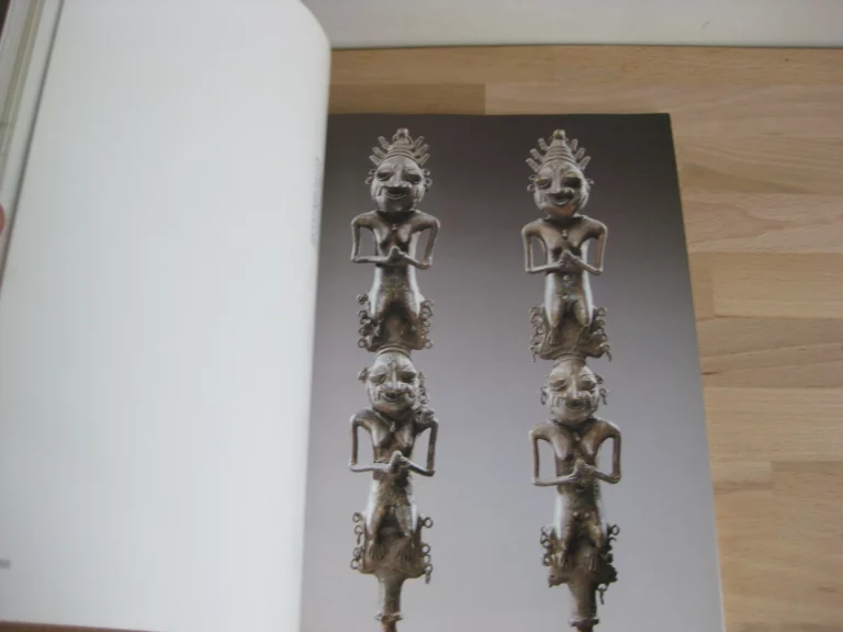 Earth and the ancestors - Ogboni Iconography