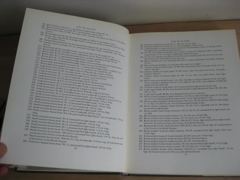 Igbo-Ukwu. Vol. 2 - Thurstan Shaw Igbo-Ukwu. Vol. 2 - Thurstan Shaw