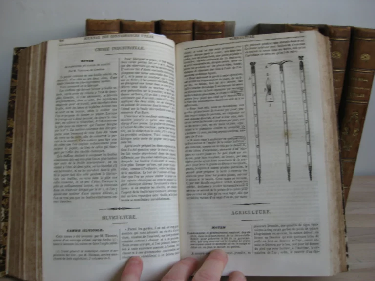 Journal des connaissances utiles - 1831 à 1846, 8 volumes, complet Journal des connaissances utiles - 1831 à 1846, 8 volumes, complet
