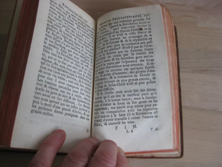 Pensées chrétiennes mises en parallèle, ou en opposition avec les Pensées Philosophies