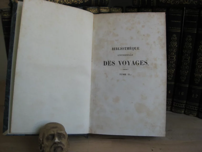 Bibliothèque universelle des voyages effectués par mer ou par terre