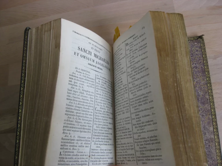 Brevarium Parisiense D. Hyacinte Ludovici De Quelen