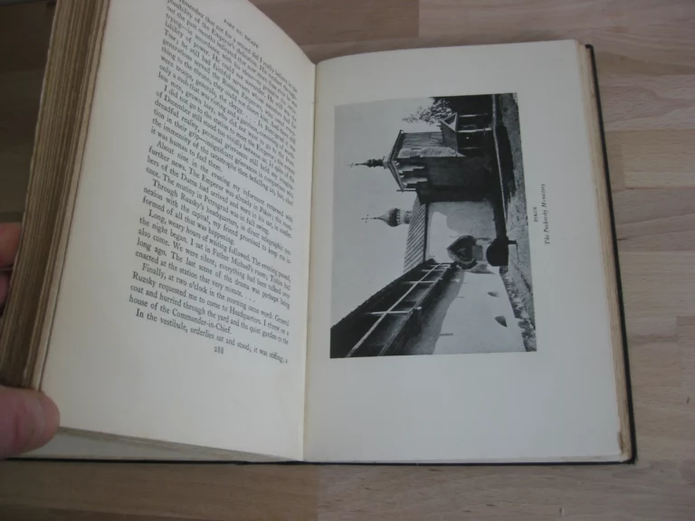 Education of a Princess. A Memoir - Marie, Grand Duchess of Russia