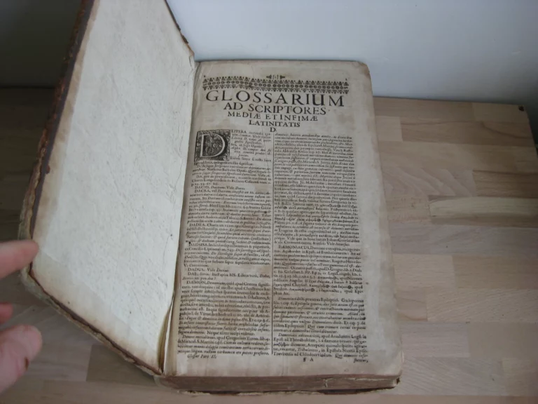 Glossarium ad scriptores mediae et infimae latinitatis, Tomi II. Pars I et II. Glossarium ad scriptores mediae et infimae latinitatis, Tomi II. Pars I et II.