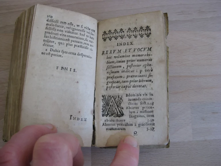 Hippocratis Aphorismi Graecoltini e Regione - Hippocrate et C. Celse Hippocratis Aphorismi Graecoltini e Regione - Hippocrate et C. Celse