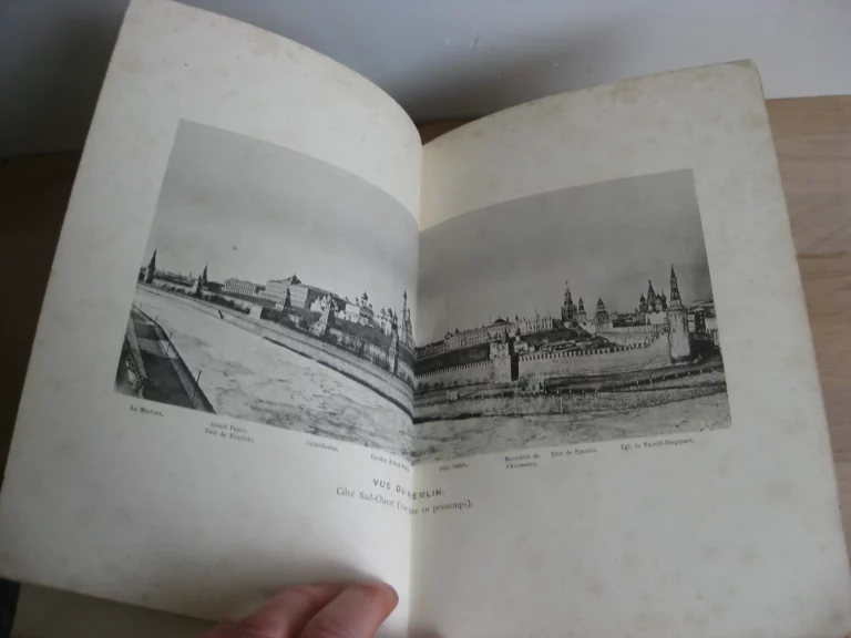 Le Kremlin de Moscou. Esquisses et tableaux. Autrefois et Aujourd’hui