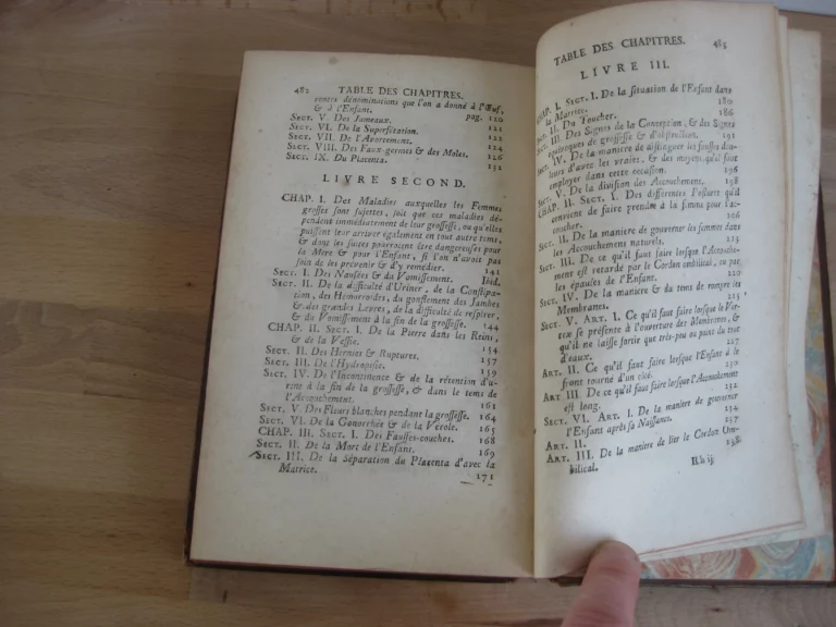 Traité de la théorie et pratique des accouchements, Tome 1