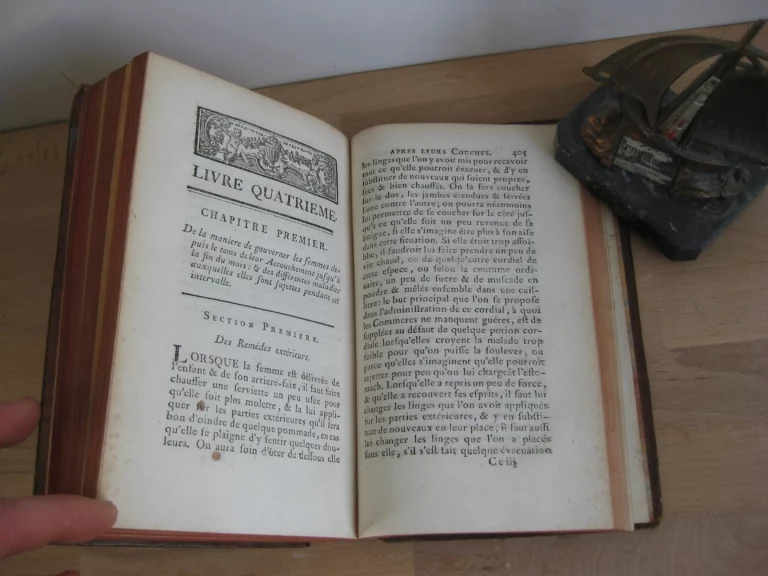 Traité de la théorie et pratique des accouchements, Tome 1