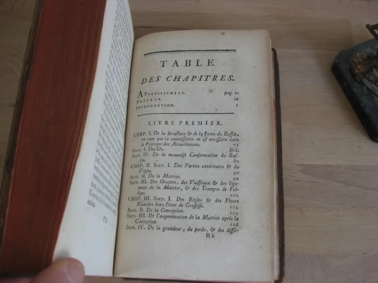 Traité de la théorie et pratique des accouchements, Tome 1