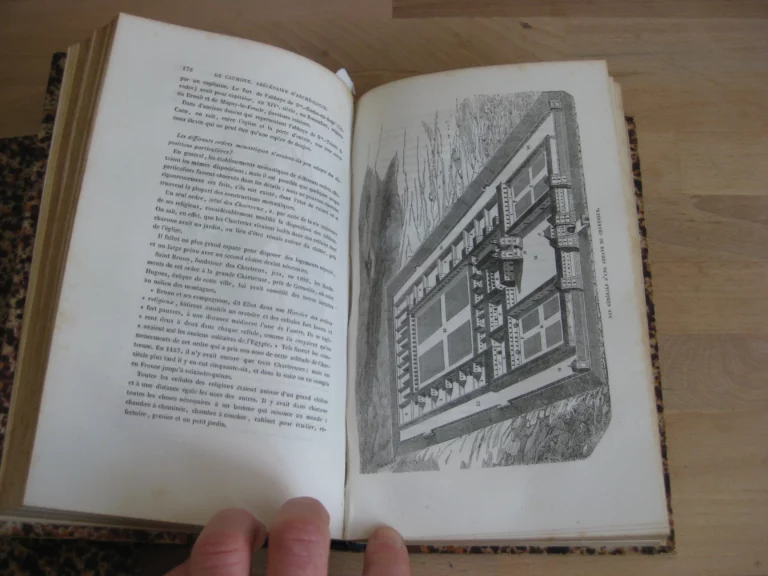 Abécédaire ou rudiment d’archéologie 2 tomes, M. de Caumont