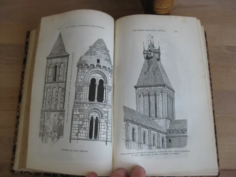 Abécédaire ou rudiment d’archéologie 2 tomes, M. de Caumont