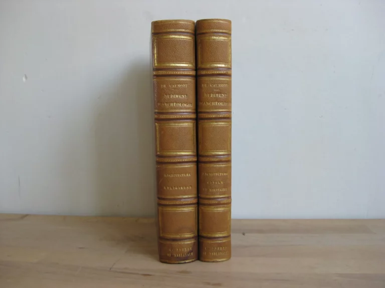 Abécédaire ou rudiment d’archéologie 2 tomes, M. de Caumont