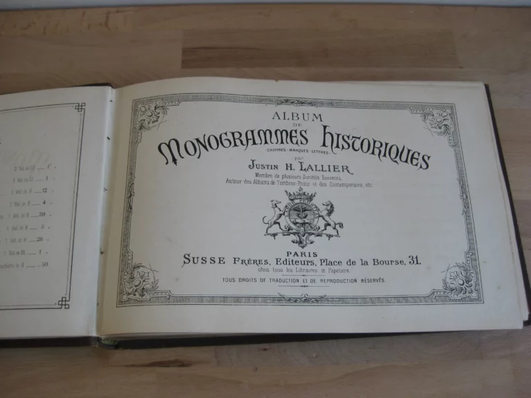 Album de Monogrammes historiques et Modernes (avec plus de 700 monogrammes) Album de Monogrammes historiques et Modernes (avec plus de 700 monogrammes)