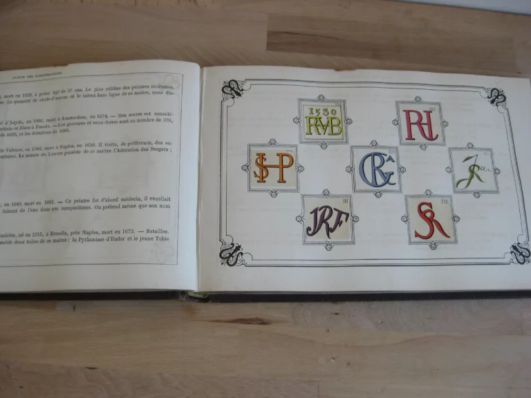 Album de Monogrammes historiques et Modernes (avec plus de 700 monogrammes) Album de Monogrammes historiques et Modernes (avec plus de 700 monogrammes)