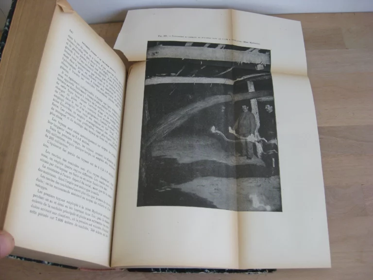 Compte-rendu des Travaux de la Commission prussienne des éboulements Compte-rendu des Travaux de la Commission prussienne des éboulements