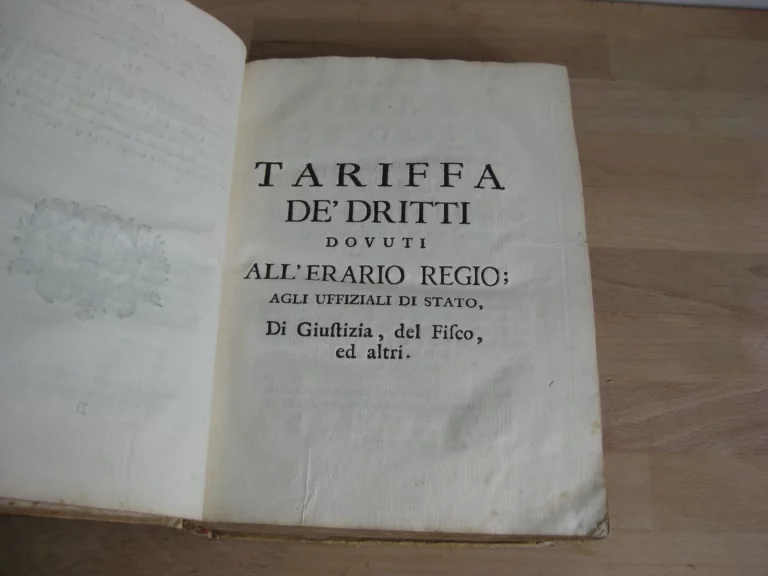 Edito di S.M. riguardante alcune dichiarazioni Sopra le Generali Costitutioni e Contenente la Tariffa degli Emolument