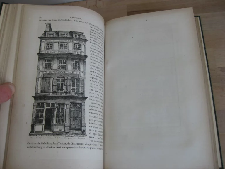 Histoire de l’orfévrerie-joaillerie et des orfèvres-joailliers de la France et de la Belgique Histoire de l’orfévrerie-joaillerie et des orfèvres-joailliers de la France et de la Belgique