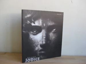 Mimmo Jodice. Silenzio. Exposition Cannes Musée de la mer, 2002