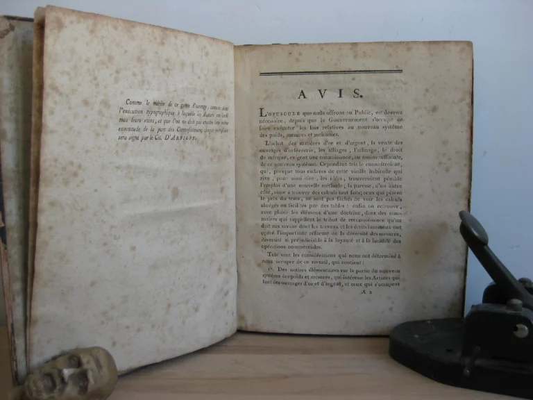 Notices élémentaires sur le nouveau système des poids et mesures, en ce qui concerne l’orfévrerie Notices élémentaires sur le nouveau système des poids et mesures, en ce qui concerne l’orfévrerie