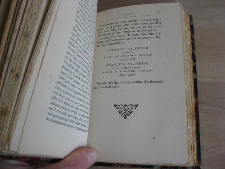 Le rival. Relié à la suite : L’amie. Le rival. Relié à la suite : L’amie.