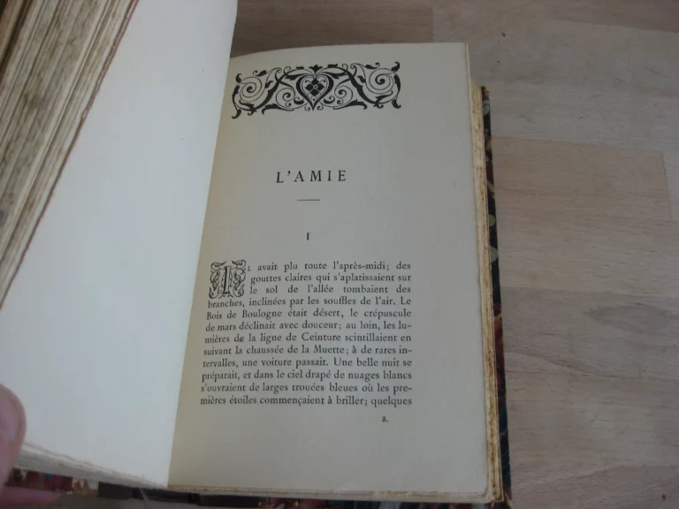 Le rival. Relié à la suite : L’amie. Le rival. Relié à la suite : L’amie.