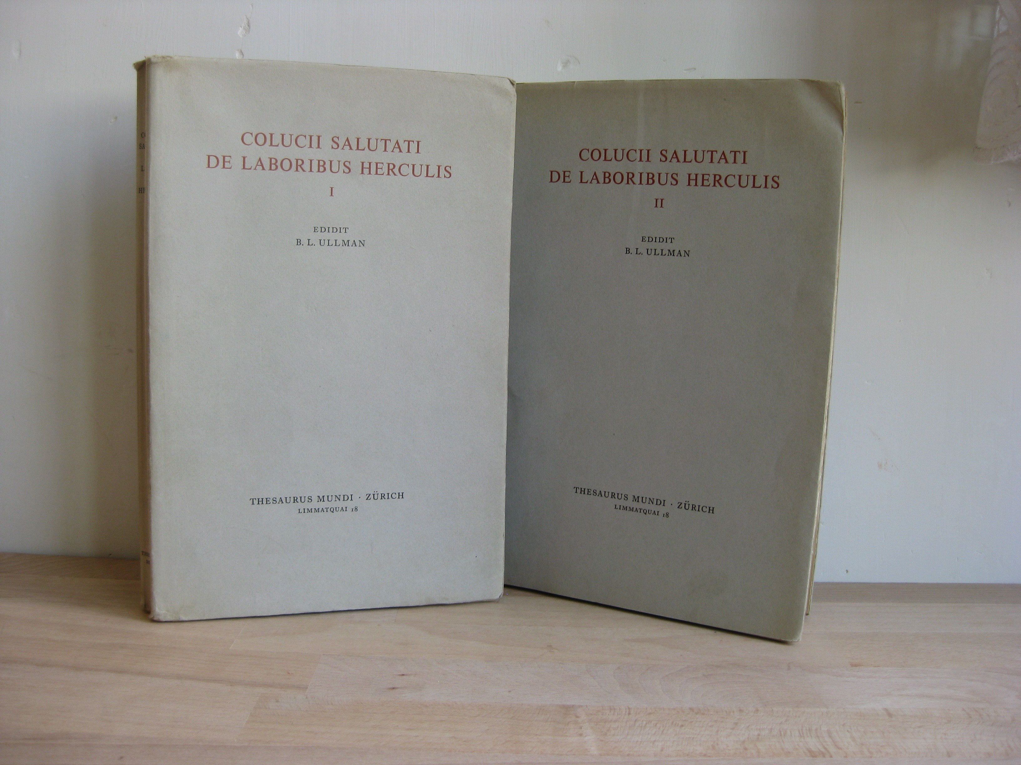 De laboribus Herculis, 2 tomes, complet. -  Colucio Salutati 