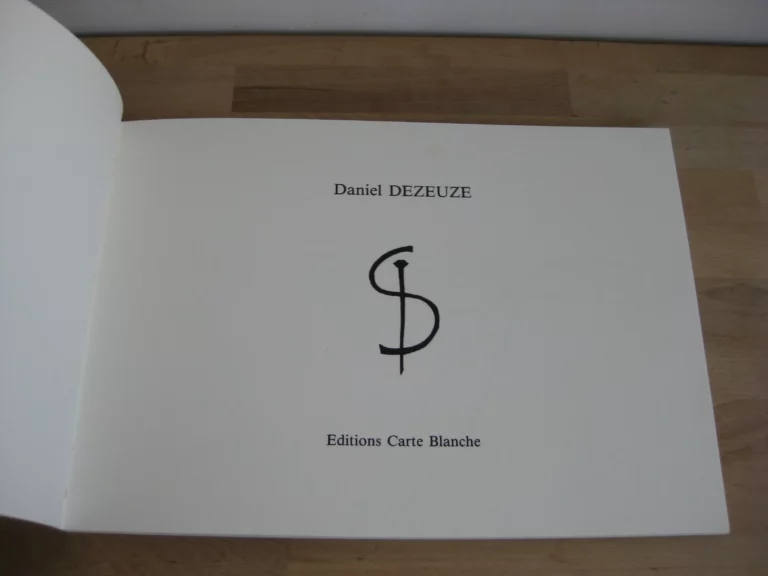 S – clavo - Daniel Dezeuze S – clavo - Daniel Dezeuze