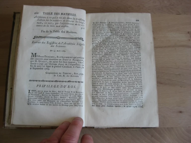 Suite du cours de mathématiques, à l'usage des gardes du pavillon et de la marine Suite du cours de mathématiques, à l'usage des gardes du pavillon et de la marine