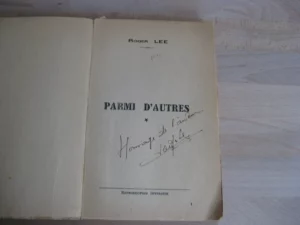 Parmi d'autres - Roger Lee - Signé Parmi d'autres - Roger Lee - Signé