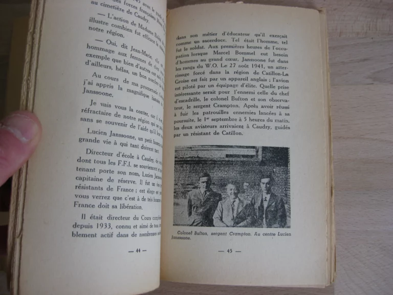 Parmi d'autres - Roger Lee - Signé Parmi d'autres - Roger Lee - Signé